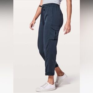 Lululemon Move Lightly cargo Pant *25"